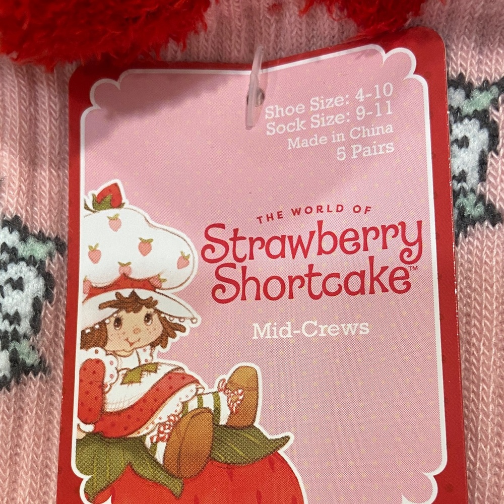 Strawberry Shortcake Themed Socks (5 PAIRS) - Picture 2 of 7